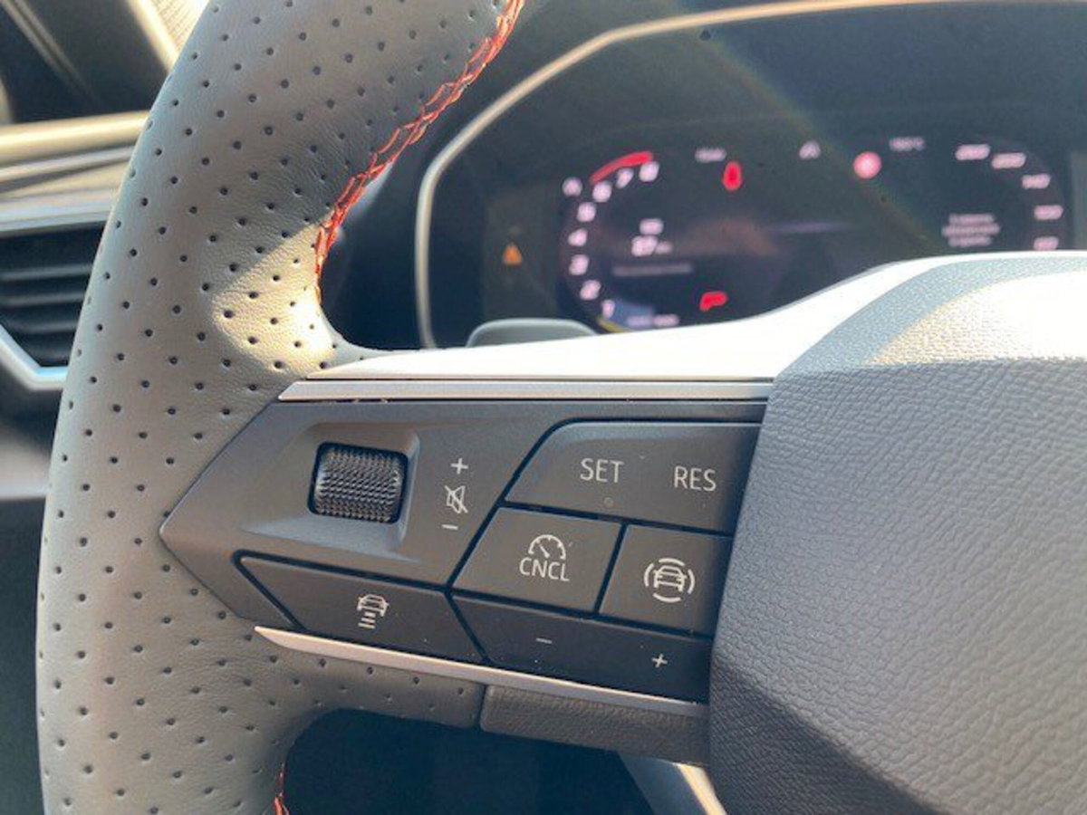 SEAT Leon ST Sportstourer 1.5 hybrid FR 116cv dsg (18)