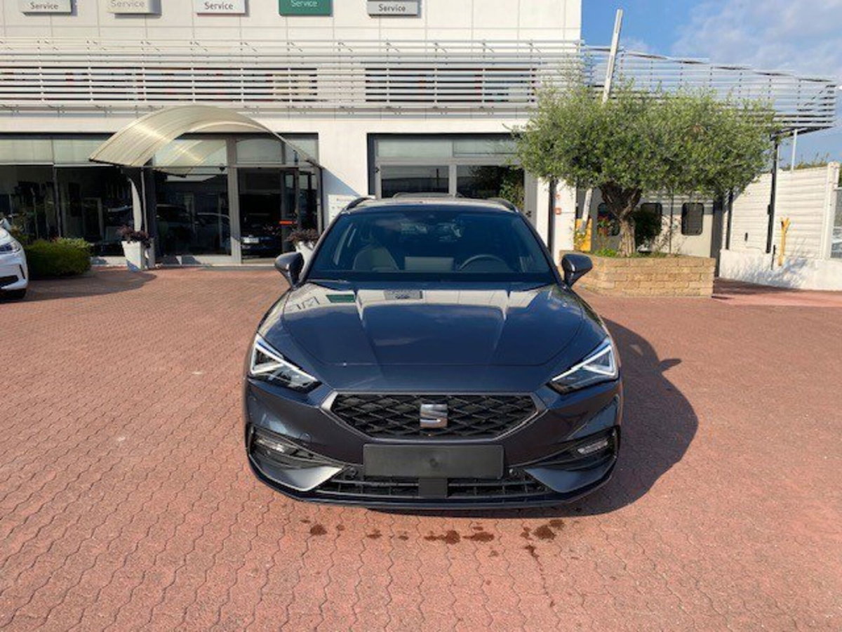 SEAT Leon ST Sportstourer 1.5 hybrid FR 116cv dsg (2)