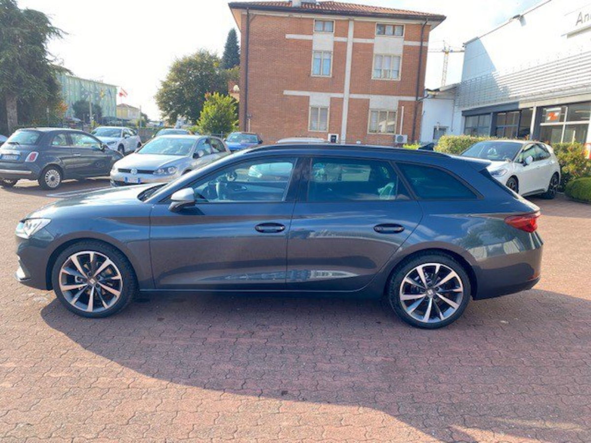 SEAT Leon ST Sportstourer 1.5 hybrid FR 116cv dsg (3)
