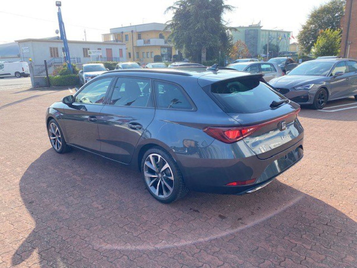 SEAT Leon ST Sportstourer 1.5 hybrid FR 116cv dsg (4)