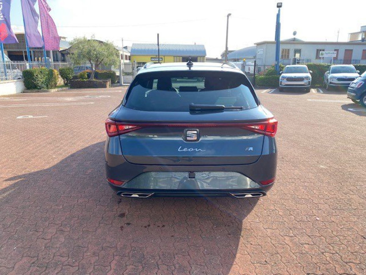 SEAT Leon ST Sportstourer 1.5 hybrid FR 116cv dsg (5)