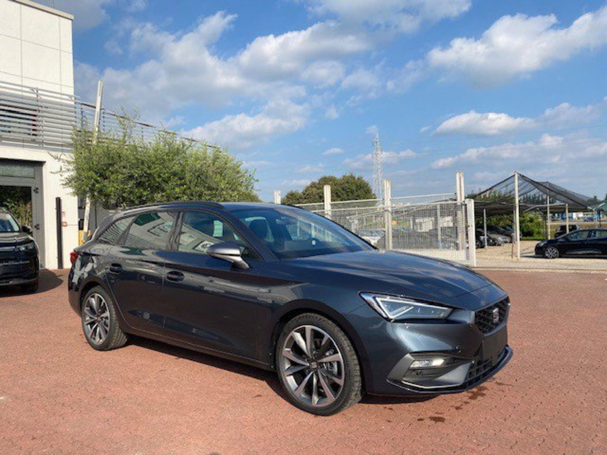 SEAT Leon ST Sportstourer 1.5 hybrid FR 116cv dsg (8)