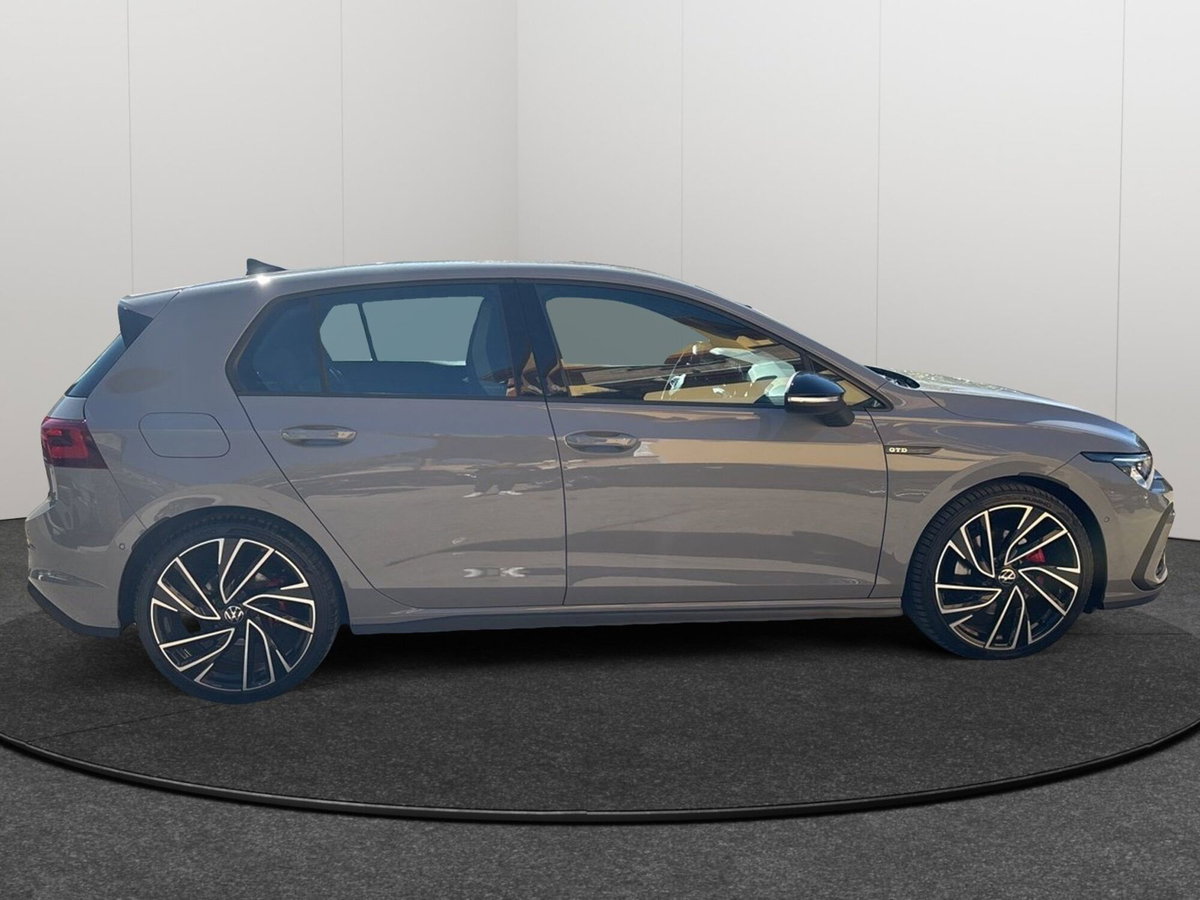 Volkswagen Golf 2.0 TDI GTD DSG (7)