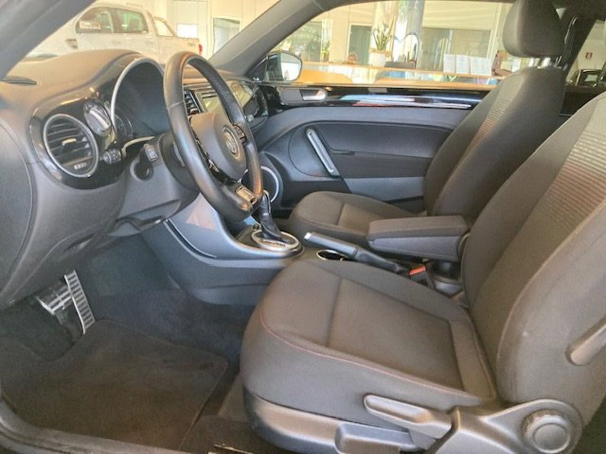 Volkswagen Maggiolino 1.2 TSI Design (10)