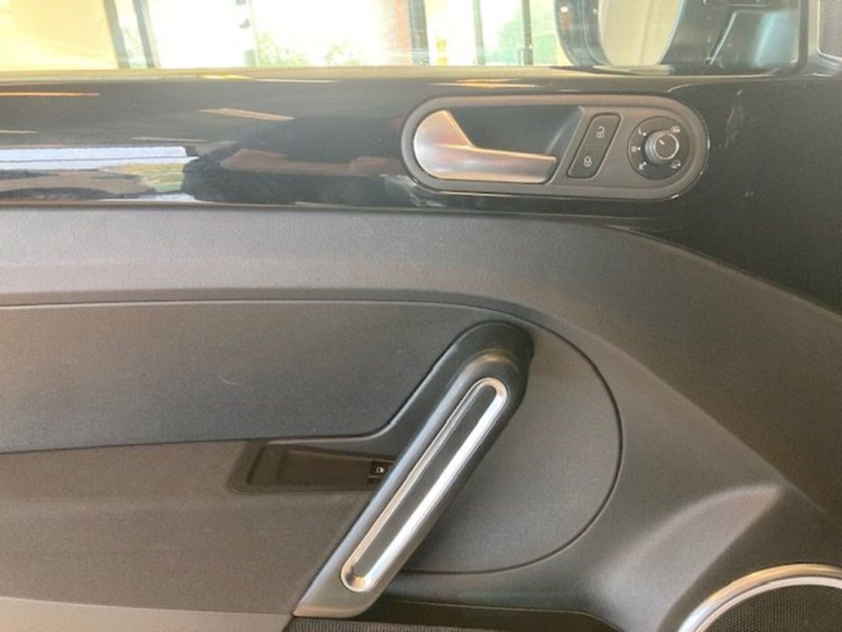 Volkswagen Maggiolino 1.2 TSI Design (12)