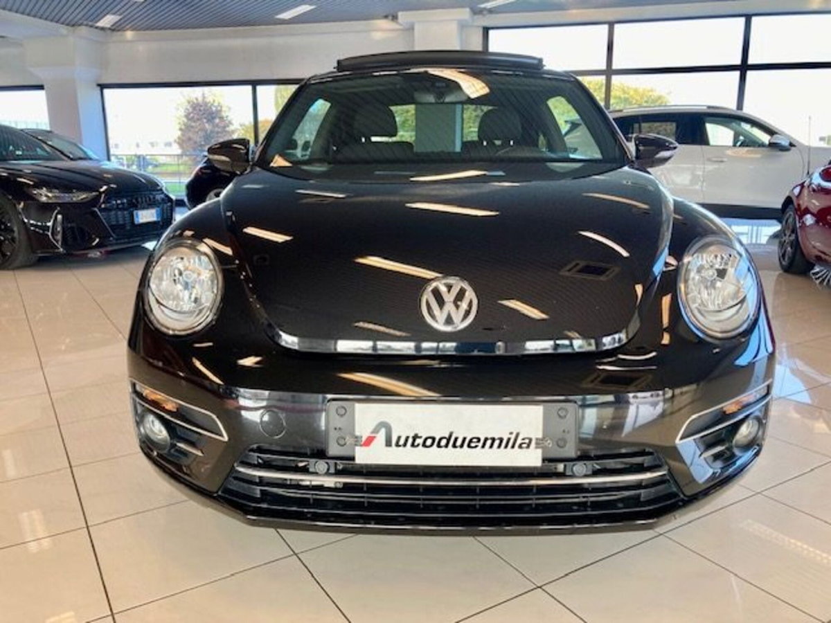 Volkswagen Maggiolino 1.2 TSI Design (2)