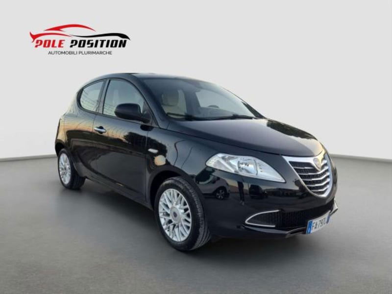 Lancia Ypsilon 1.2 69 CV 5 porte Gold