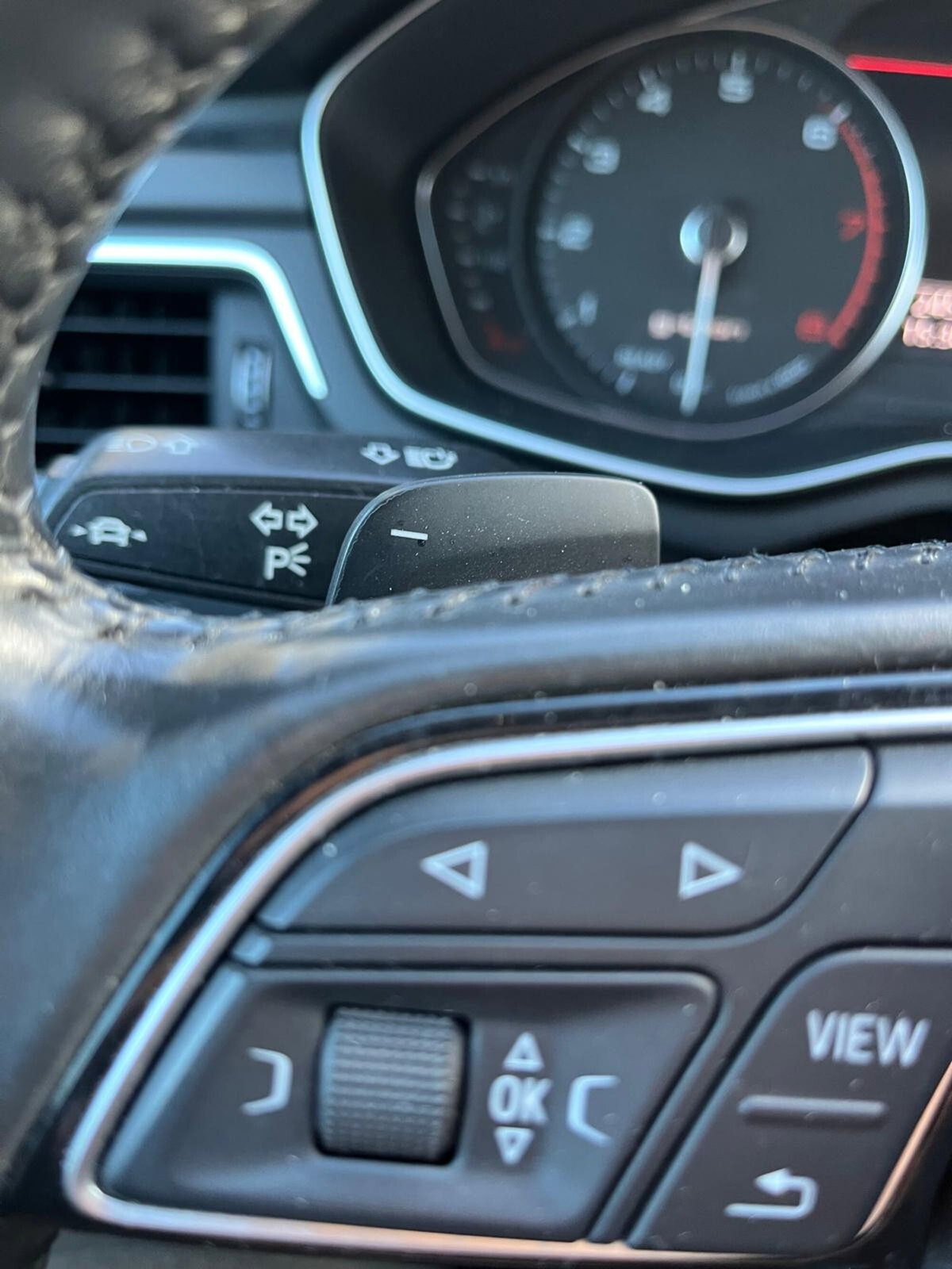 Audi A4 Avant 40 g-tron S tronic Design (16)