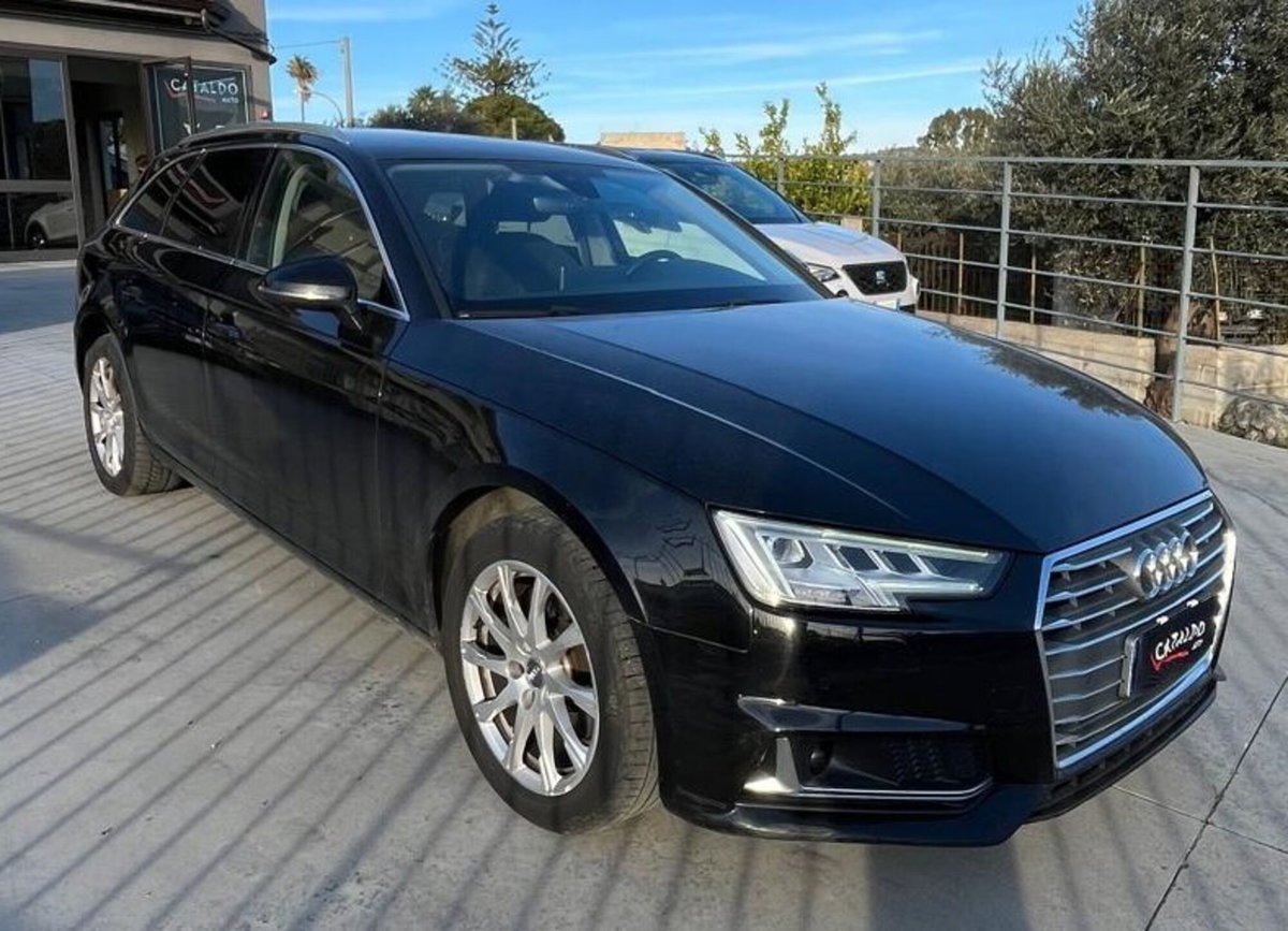 Audi A4 Avant 40 g-tron S tronic Design (3)