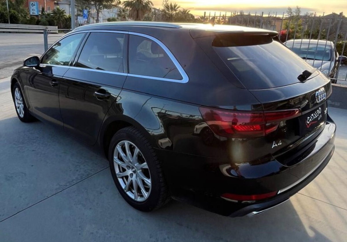 Audi A4 Avant 40 g-tron S tronic Design (5)