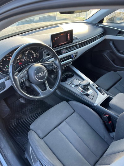Audi A4 Avant 40 g-tron S tronic Design (7)