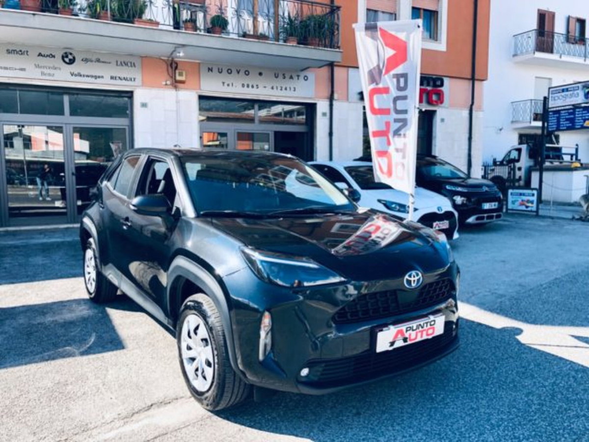 Toyota Yaris Cross 1.5h GR Sport Black Sky fwd 116cv e-cvt (15)