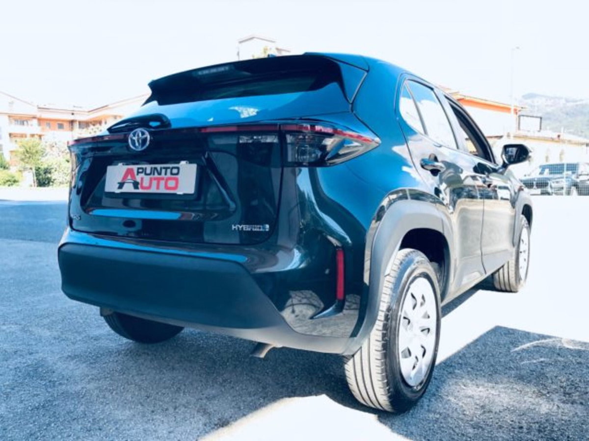 Toyota Yaris Cross 1.5h GR Sport Black Sky fwd 116cv e-cvt (4)
