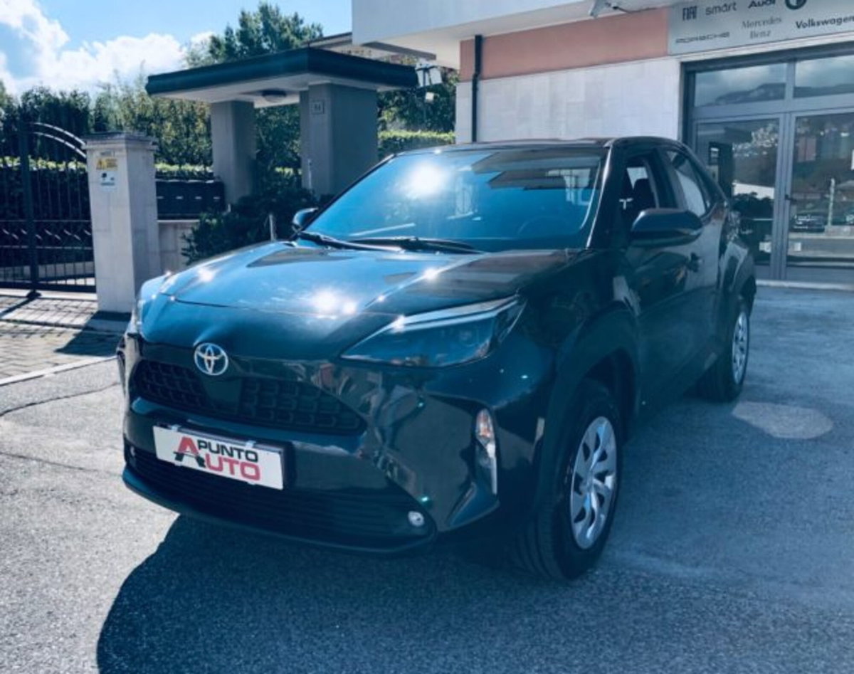 Toyota Yaris Cross 1.5h GR Sport Black Sky fwd 116cv e-cvt (8)