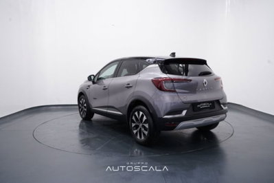 Renault Captur 1.0 tce Techno 90cv (4)
