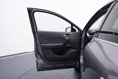 Renault Captur 1.0 tce Techno 90cv (9)