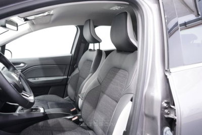 Renault Captur 1.0 tce Techno 90cv (11)
