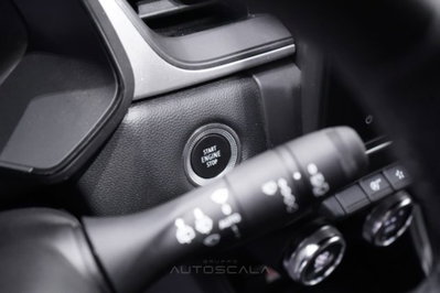 Renault Captur 1.0 tce Techno 90cv (15)