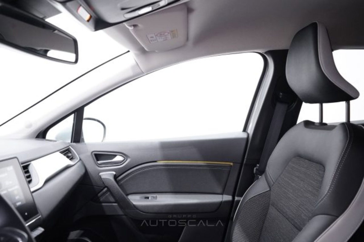 Renault Captur 1.0 tce Techno 90cv (19)
