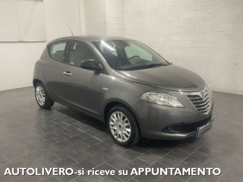 Lancia Ypsilon 1.2 69 CV 5 porte Silver