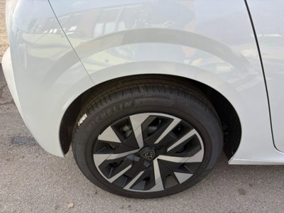 Peugeot 208 1.2 hybrid Active 100cv e-dcs 6 (8)