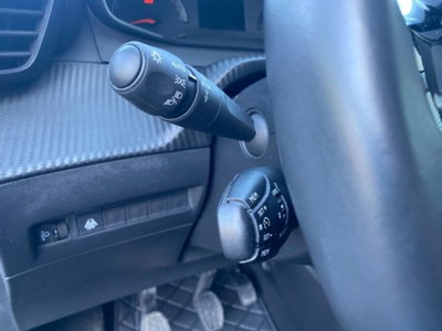 Peugeot 2008 PureTech 100 S&S Active Pack (14)