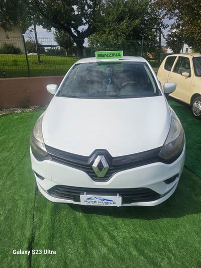 Renault Clio 1.2 75CV 5 porte Life usata