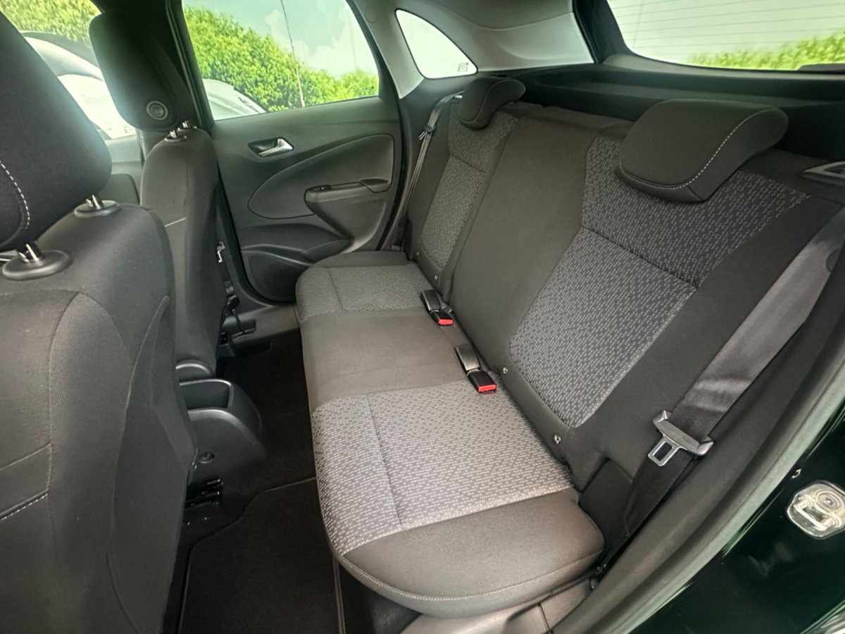 Opel Crossland X 1.2 12V Advance (8)