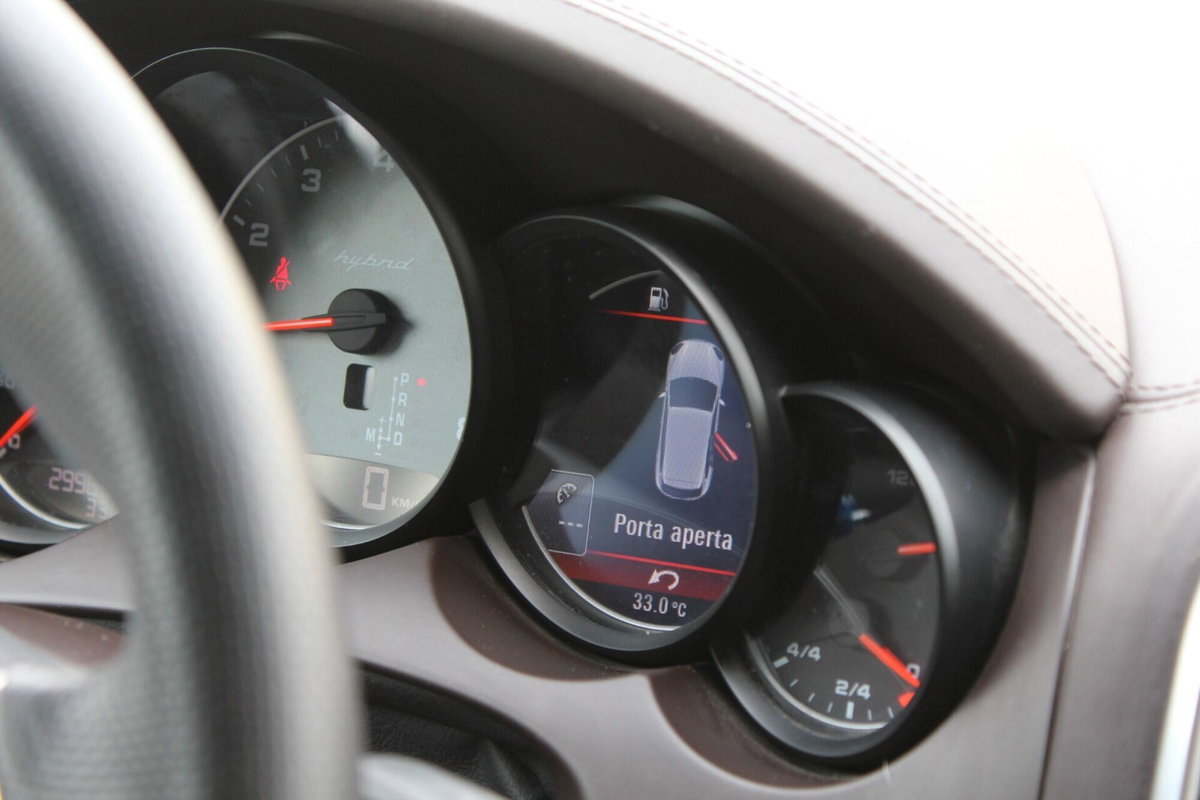 Porsche Cayenne 3.0 S Hybrid (16)