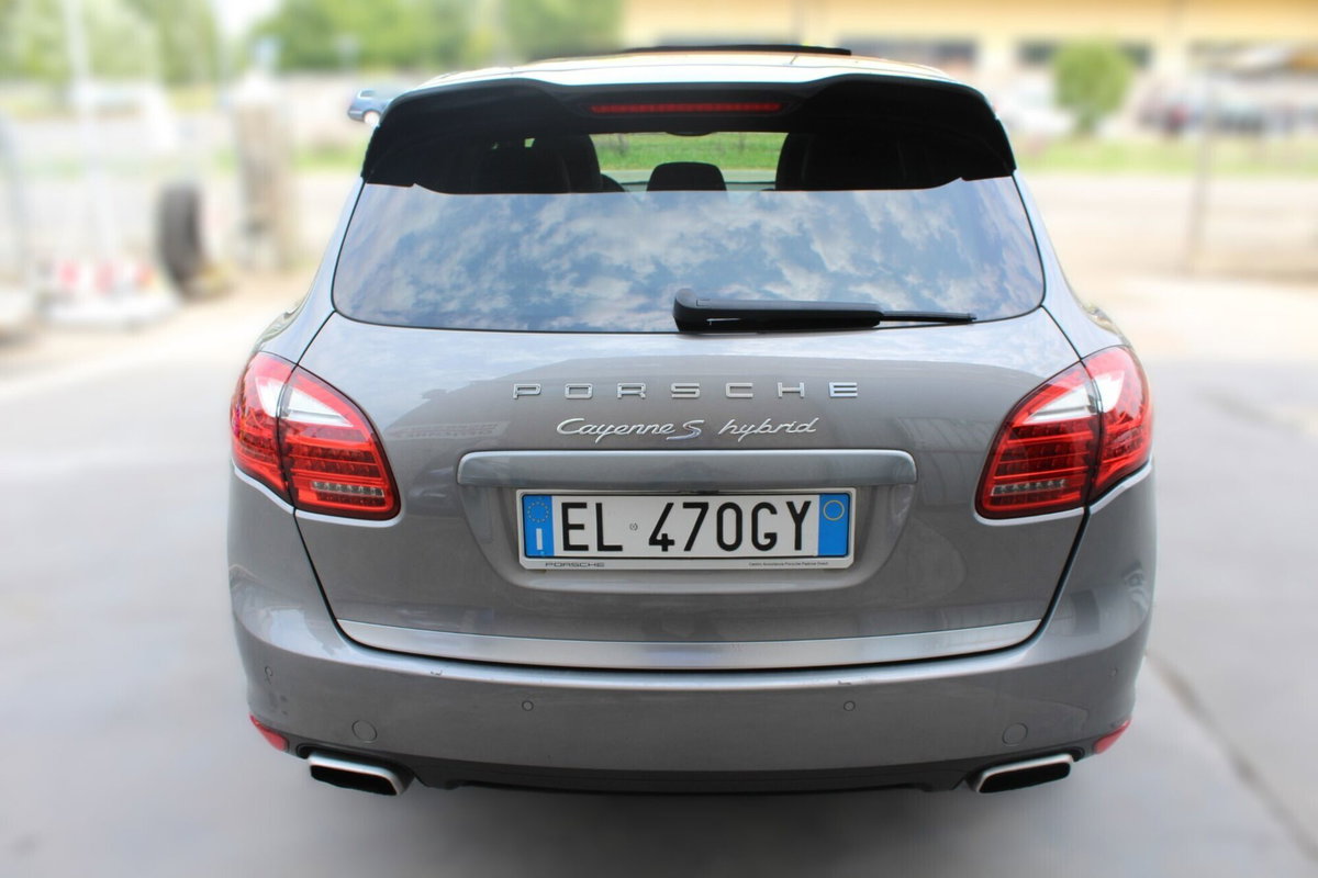 Porsche Cayenne 3.0 S Hybrid (8)
