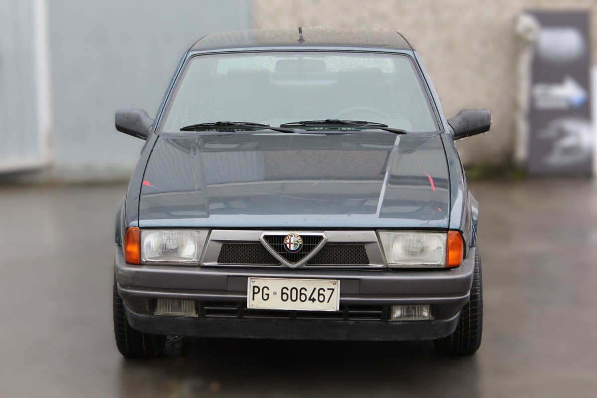 Alfa Romeo 75 1.8 IE (3)
