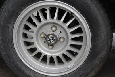 Alfa Romeo 75 1.8 IE (5)