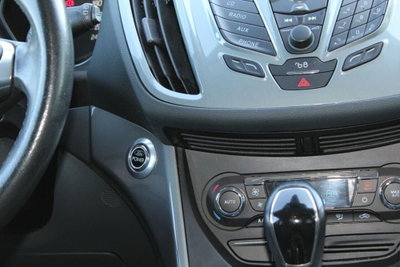 Ford C-Max 1.6 TDCi 115CV Titanium (14)