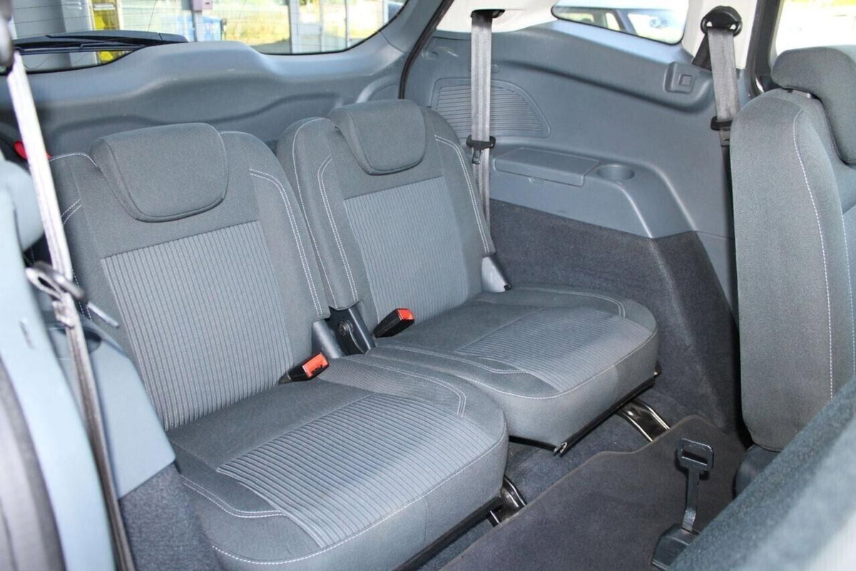 Ford C-Max 1.6 TDCi 115CV Titanium (9)