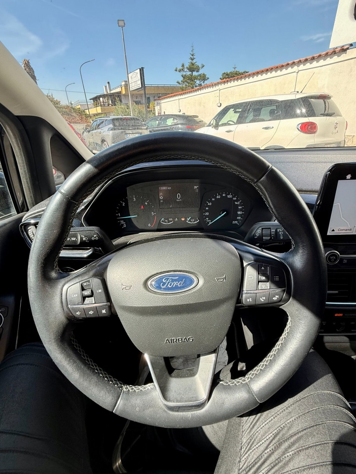 Ford Fiesta 1.5 EcoBlue 5 porte Vignale (11)