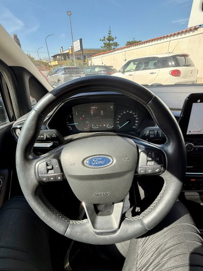 Ford Fiesta 1.5 EcoBlue 5 porte Vignale (11)