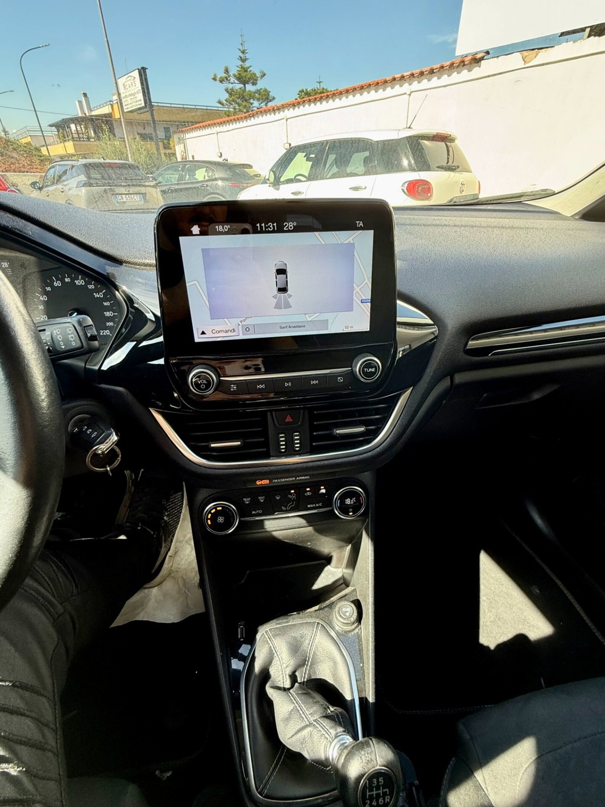Ford Fiesta 1.5 EcoBlue 5 porte Vignale (12)