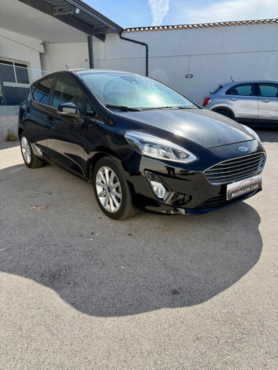 Ford Fiesta 1.5 EcoBlue 5 porte Vignale (3)