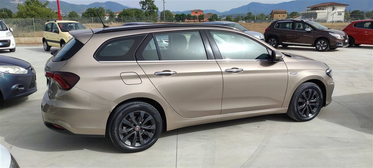 Fiat Tipo Station Wagon Tipo 1.6 Mjt S&S SW Lounge (6)