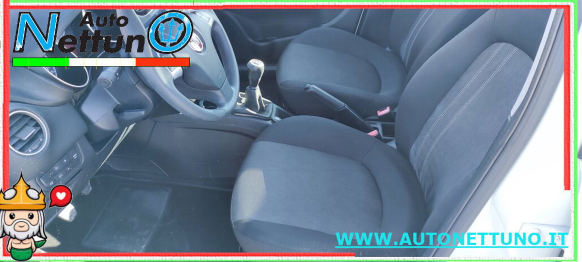 Fiat Punto 1.3 MJT II 75 CV 5 porte Street (8)