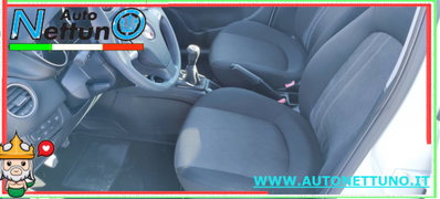 Fiat Punto 1.3 MJT II 75 CV 5 porte Street (8)
