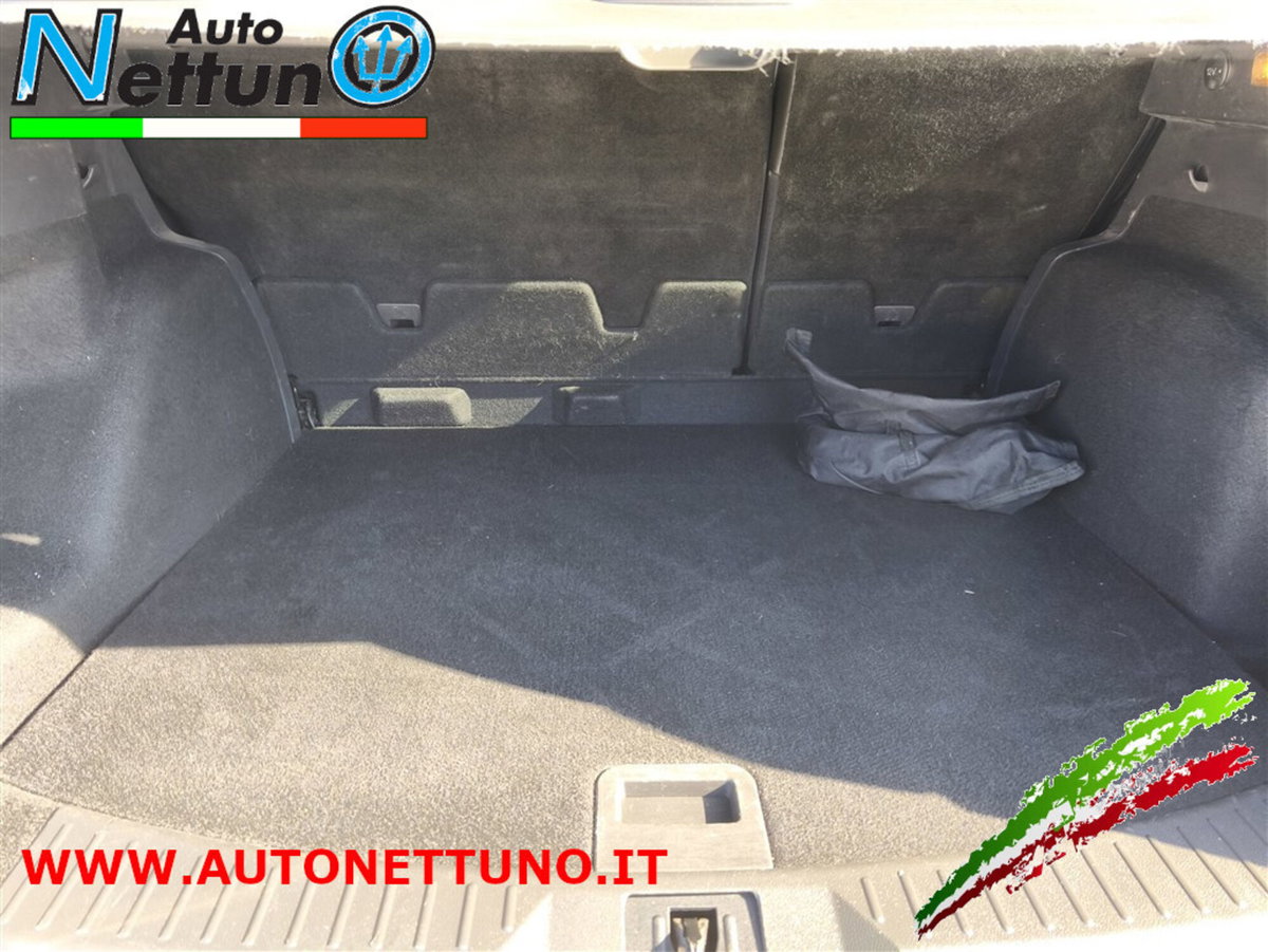 Ford Kuga 2.0 TDCI 140 CV 4WD Powershift Titanium (12)