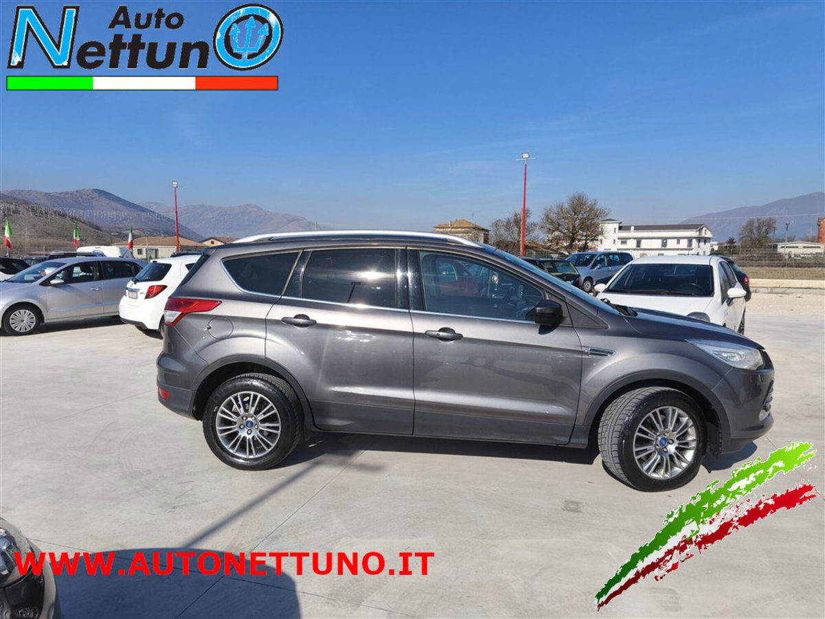 Ford Kuga 2.0 TDCI 140 CV 4WD Powershift Titanium (2)