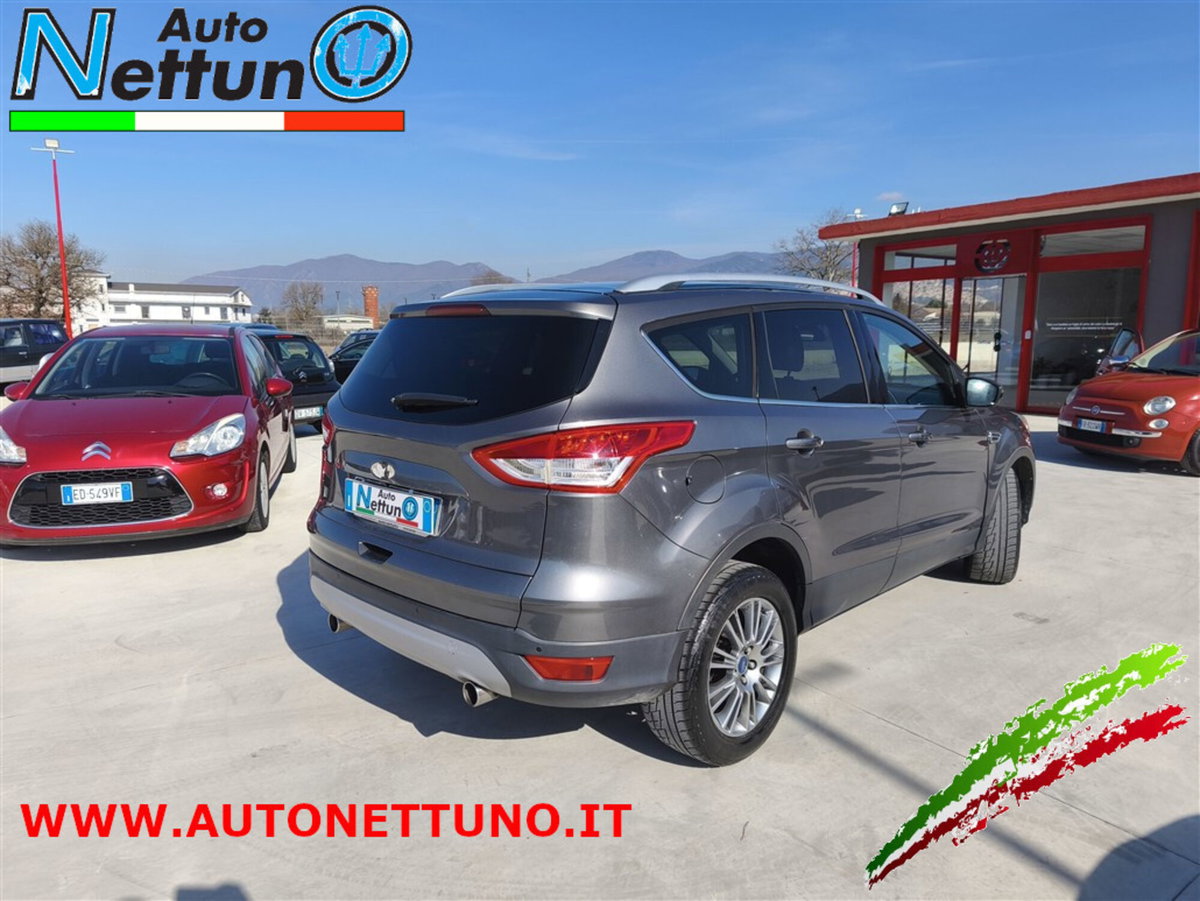 Ford Kuga 2.0 TDCI 140 CV 4WD Powershift Titanium (4)