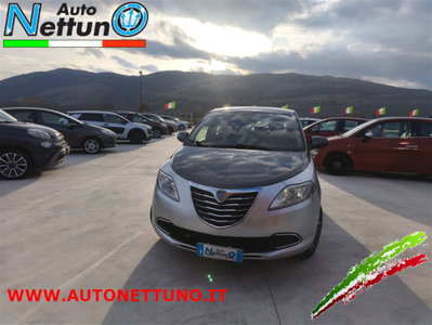 Lancia Ypsilon 1.2 69 CV 5 porte GPL Ecochic Gold (2)