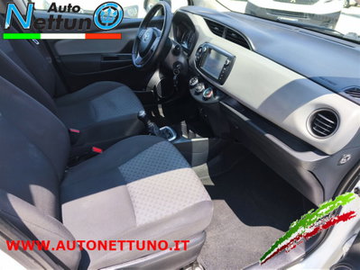Toyota Yaris 1.0 5 porte Lounge (15)