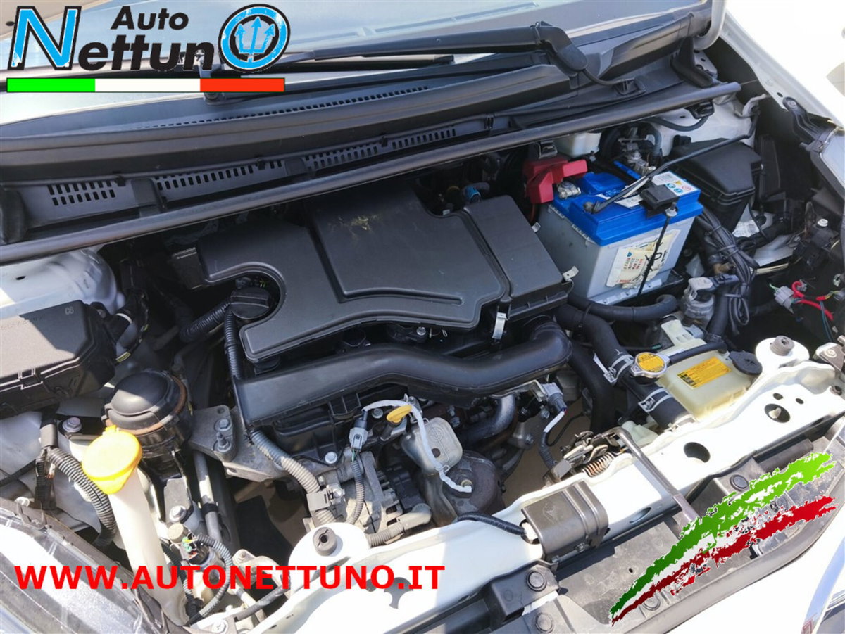 Toyota Yaris 1.0 5 porte Lounge (18)