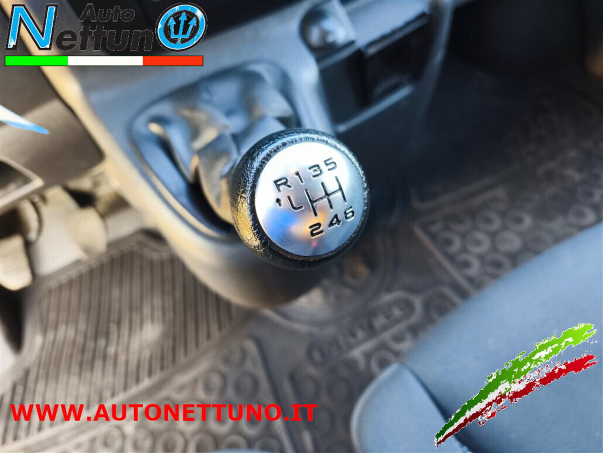 Toyota Proace 2.0 D-4D PL-TN Furgone Lounge 12q (20)