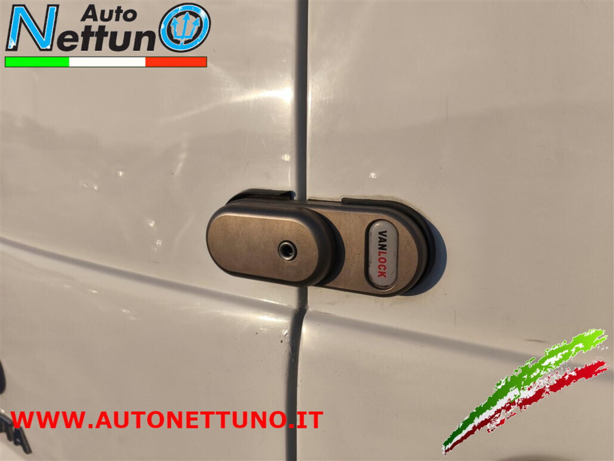 Toyota Proace 2.0 D-4D PL-TN Furgone Lounge 12q (7)