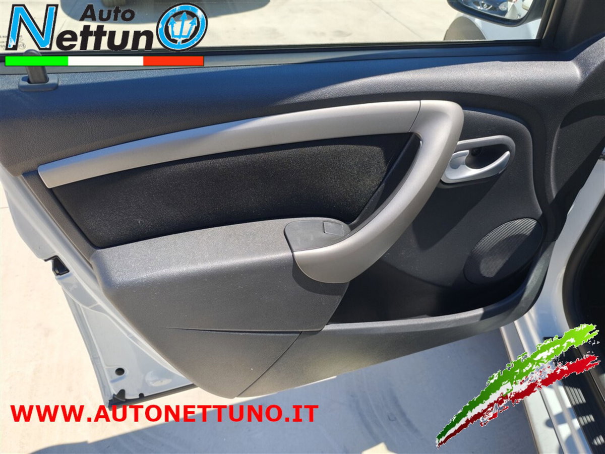 Dacia Duster 1.6 110CV 4x2 GPL Lauréate (9)